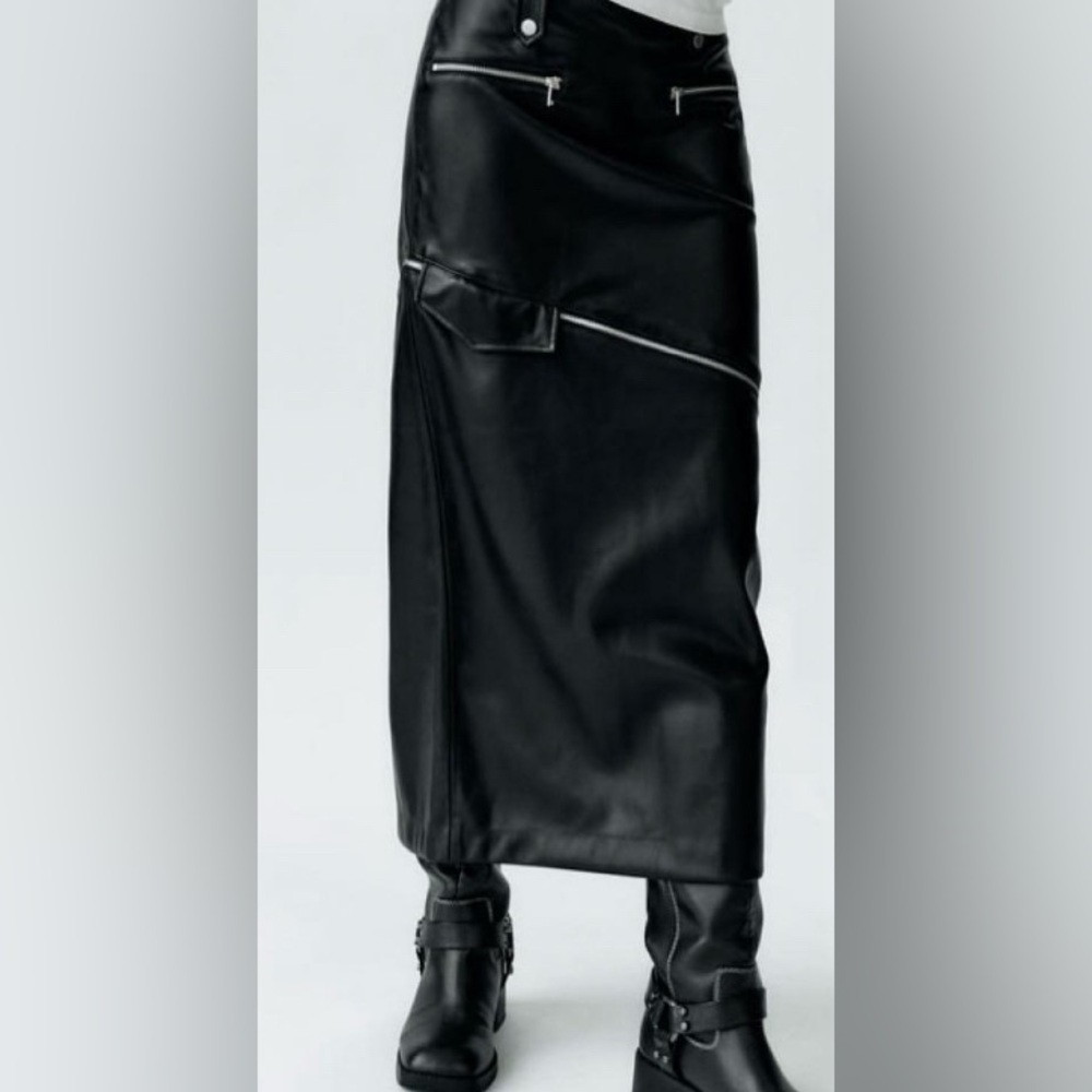Black Zipper Detail Women's Skirt/ Size Small